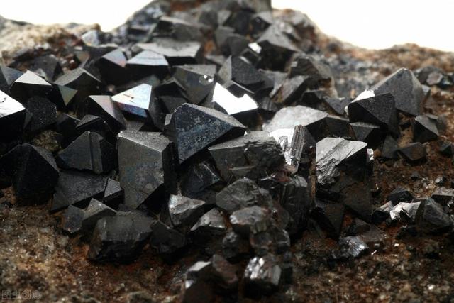 澳铁矿石价格创十年新高对华出口额达522亿中国七次出手控价